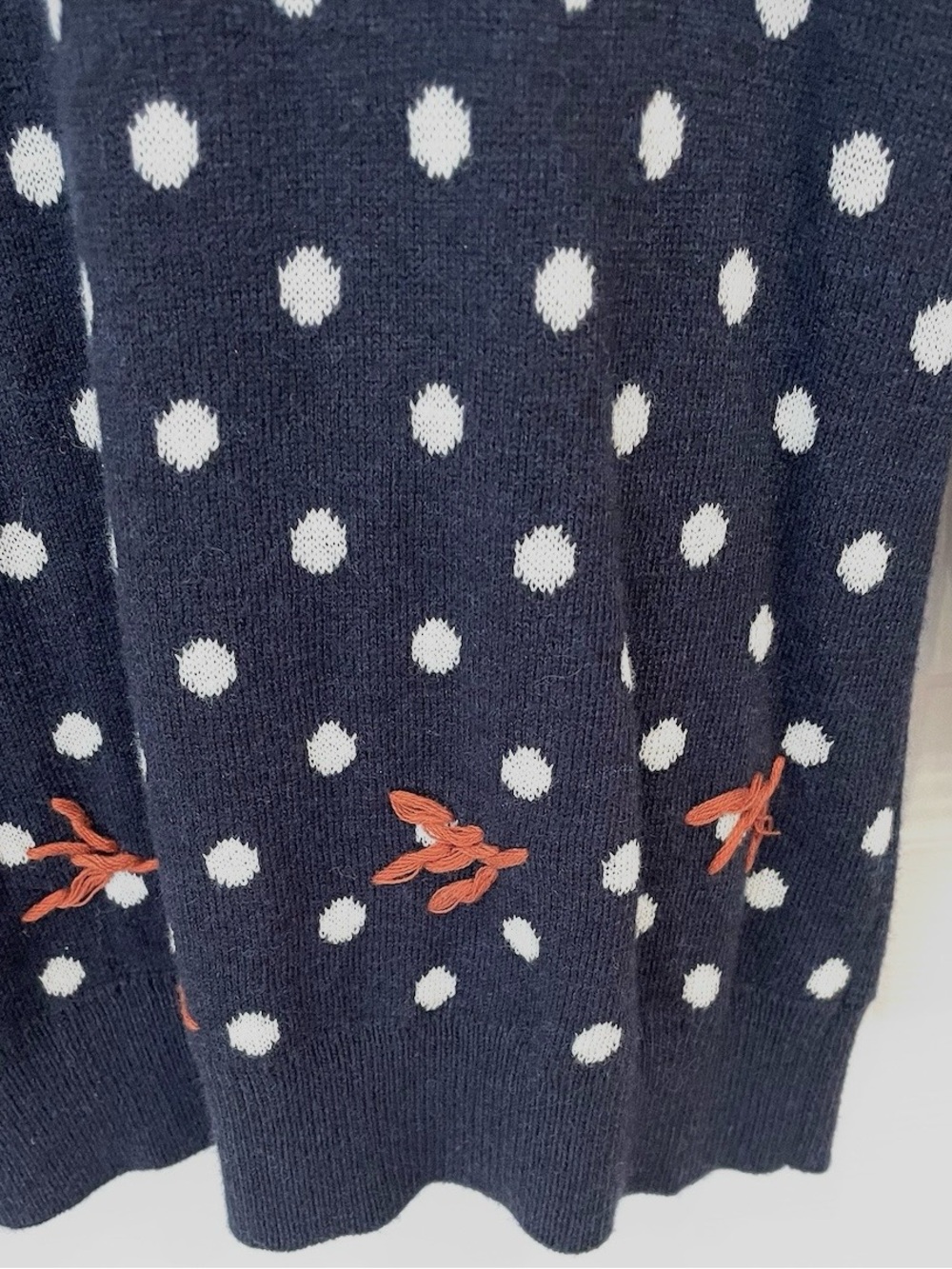 Whimsical polka dot chicken sweater embroidered & beaded - Picture 8 of 10